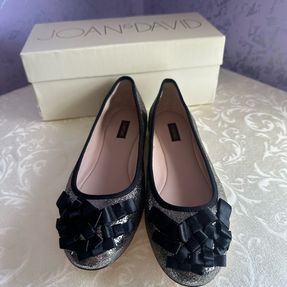 NWT Joan & David Ballet Flats size 9